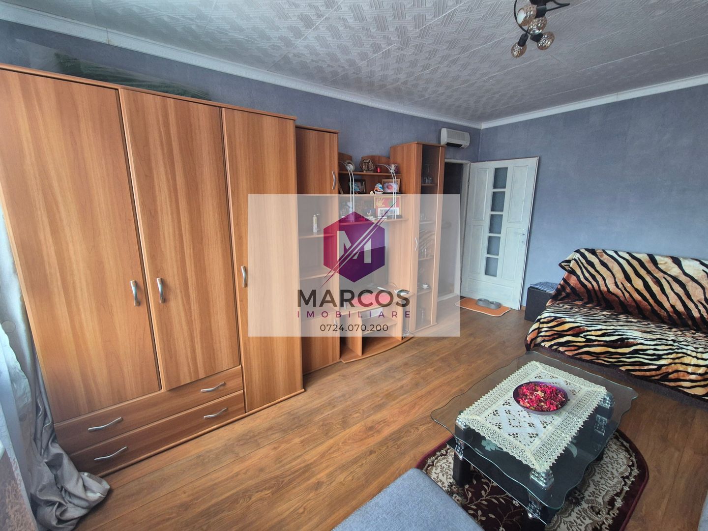 Vand apartament 1 camera etajul.3 Micro 2 - Poză 1