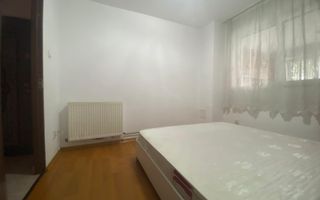 Modificat in 3 camere! Vanzare apartament in Targoviste-Micro 4 - Poză 5
