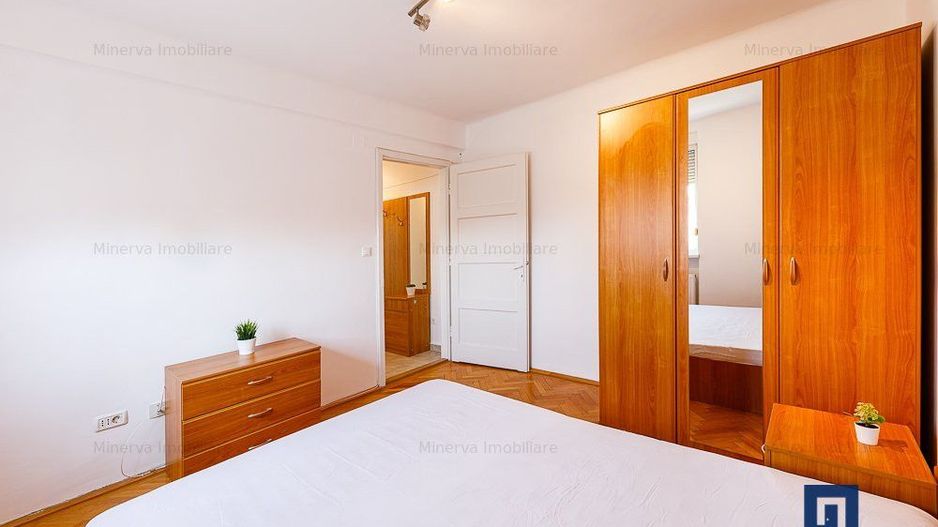 Bd CD LOGA Închiriere Apartament 2 camere decomandat, mobilat utilat, 340 euro - Poză 1