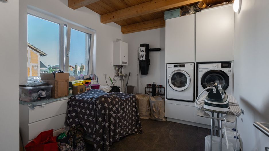 Casa deosebita de vanzare in Giarmata COMISION 0% CUMPARATOR - Poză 18