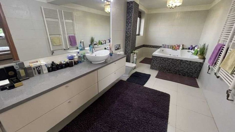 Casa, 550 m², - Poză 2