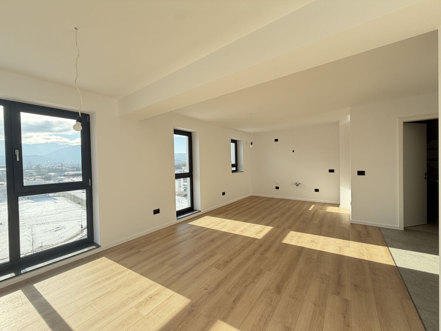 Apartament 2 camere Coresi Avantgarden – Kasper - Poză 1