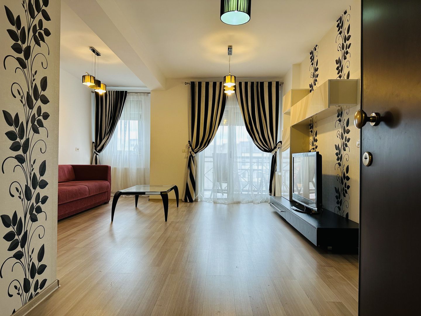 REZERVAT - Apartament cochet - 2 camere - The Ring | Terasa10 mp - Poză 3