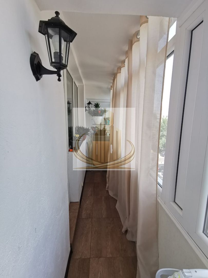 Vând apartament cu trei camere confort 1 - Poză 7