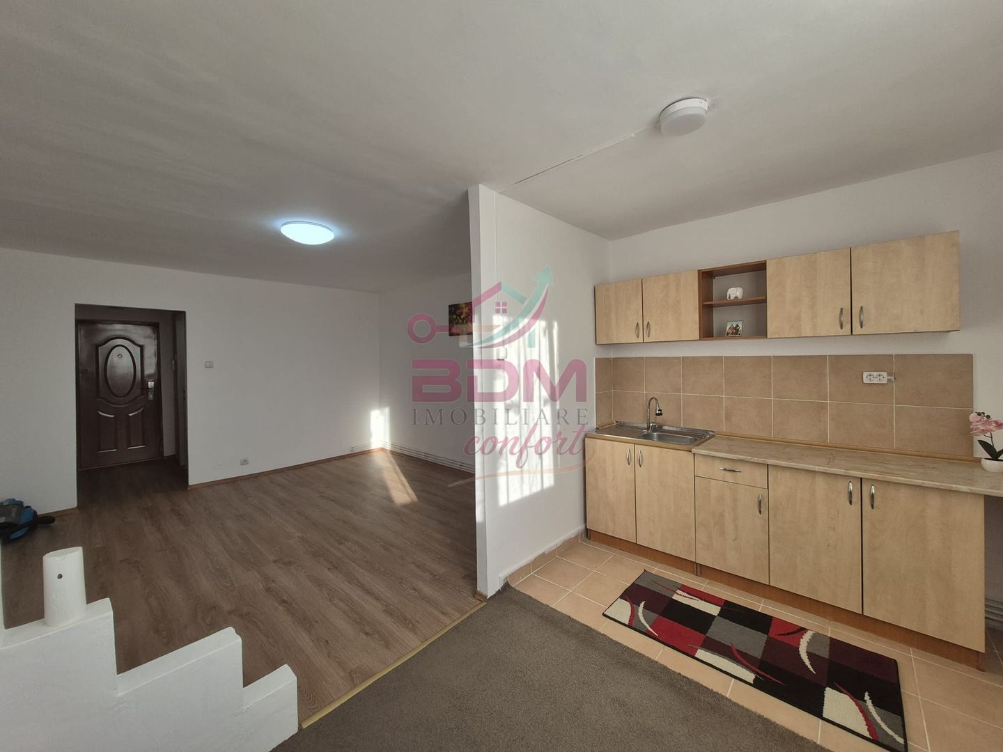 Garsoniera confort 1 | renovata | | zona Micro 3 - Poză 3
