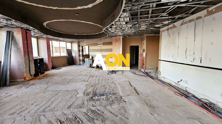 Spatiu comercial sau de birouri, 325 mp utili, M-uri - Poză 5