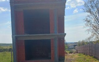 Vând casă în roșu la Viile Satu Mare - Poză 3