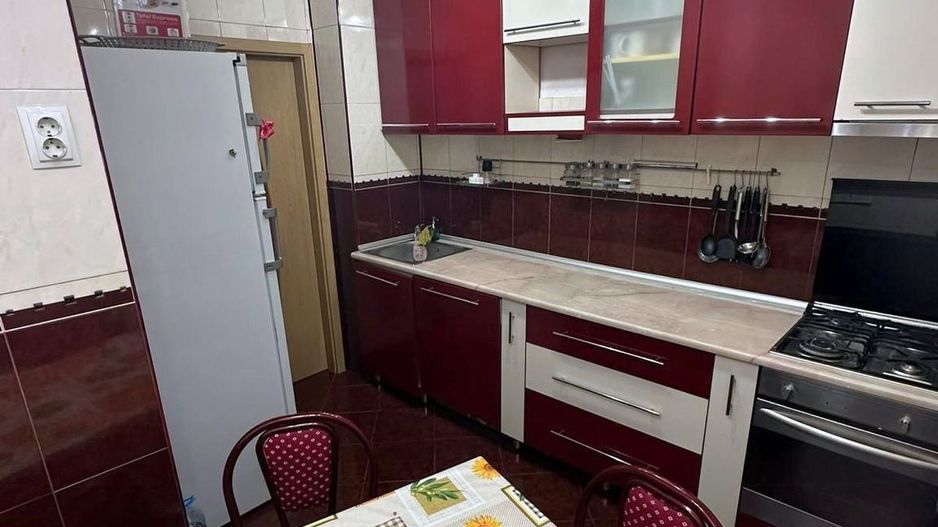 4 camere confort 1, centrală proprie, 2 băi, Titan - Poză 7