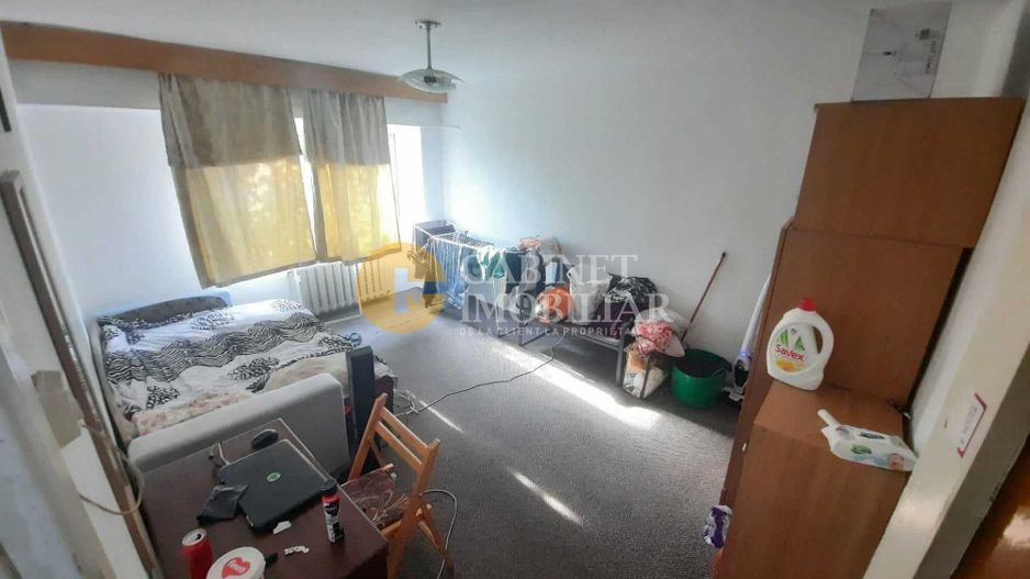 GALATA - Apartament 4 camere decomandat - Poză 3