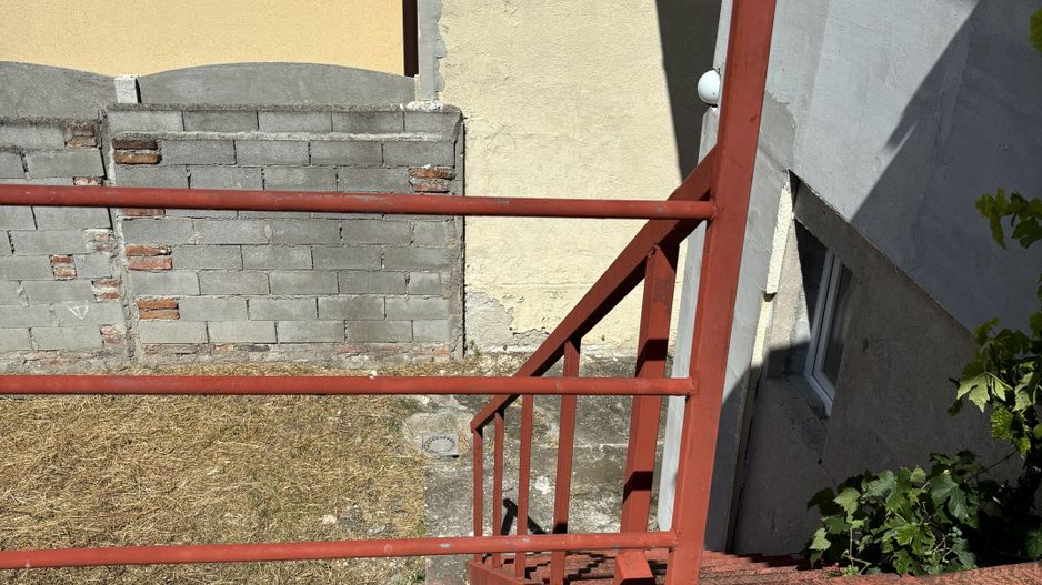 Casa cu 2 apartamente zona Mehala - Poză 15