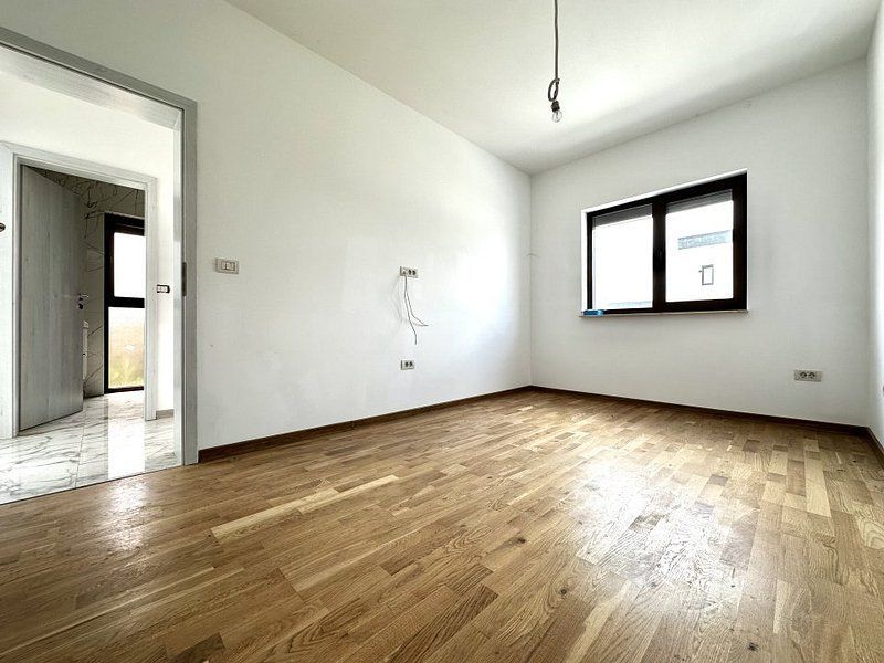 Duplex 5 camere, zona liniștită, in Dumbrăvița - Poză 12