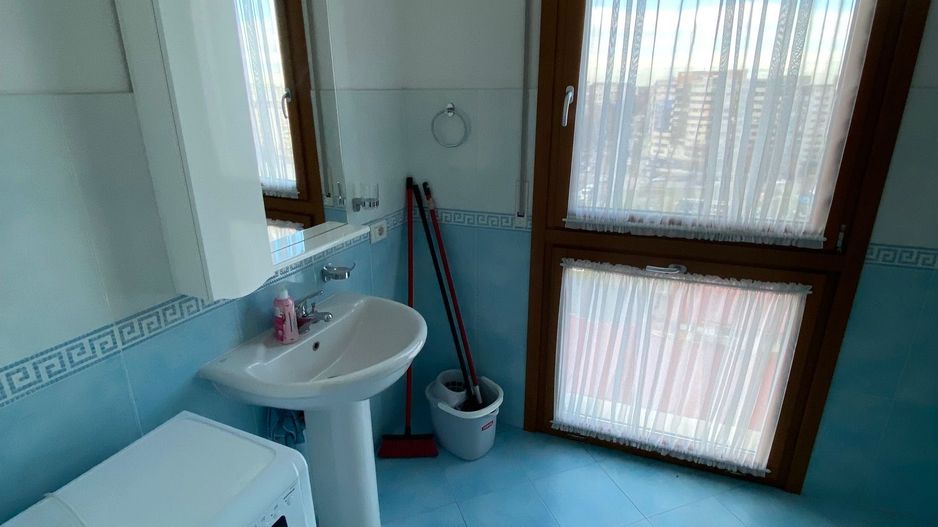Apartament cu 2 camere de vanzare în zona Gheorghe Lazar - Poză 7