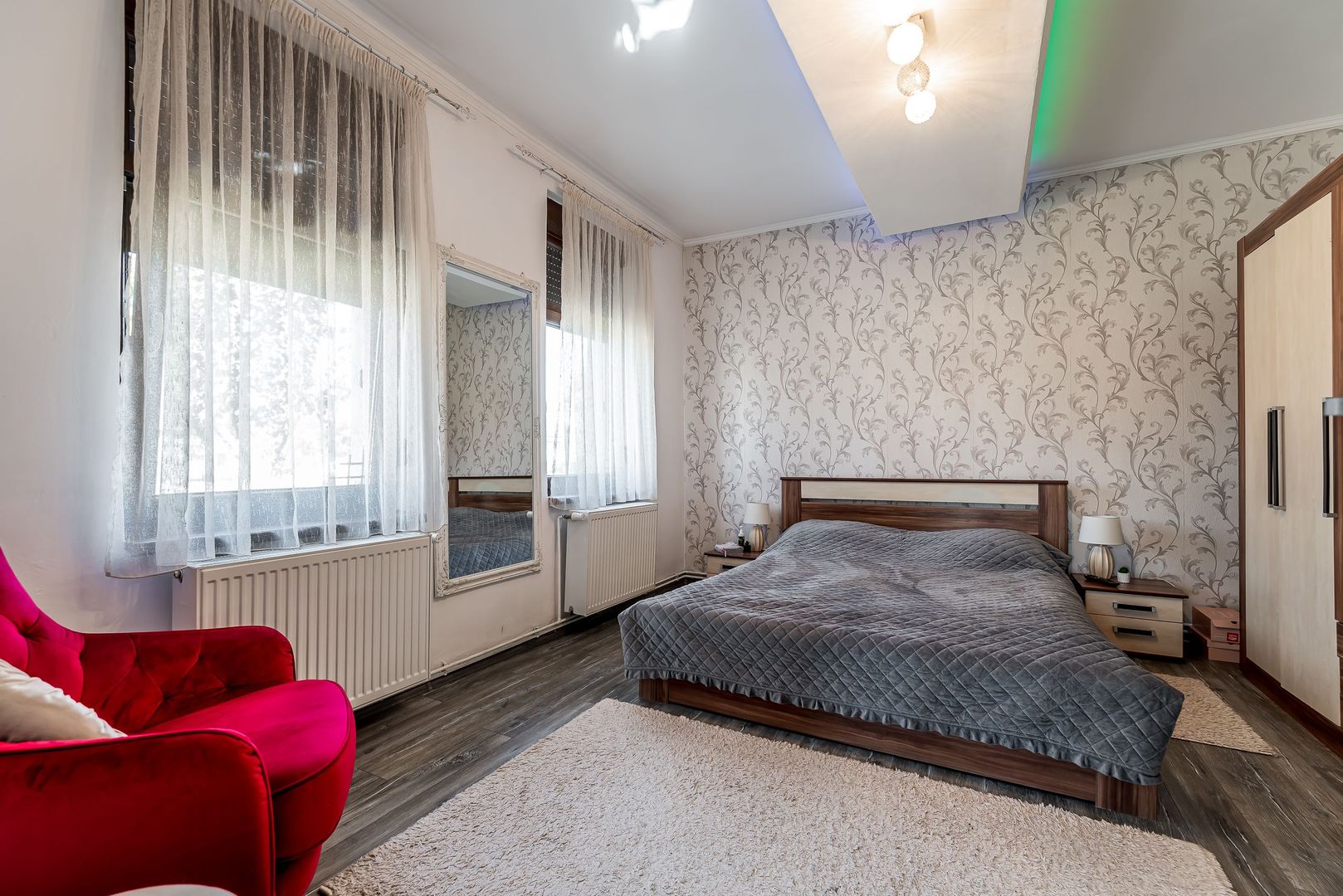 Casa renovata 4 camere - Sanicolau Mic - COMISION 0 - Poză 2