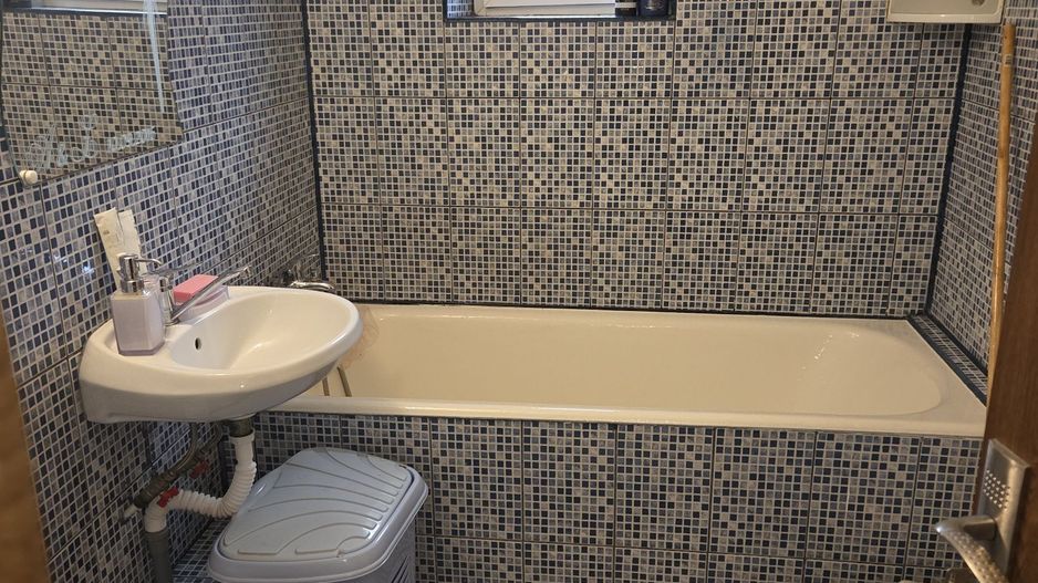 De Inchiriat apt 2 camere - Lacul Tei - Poză 3