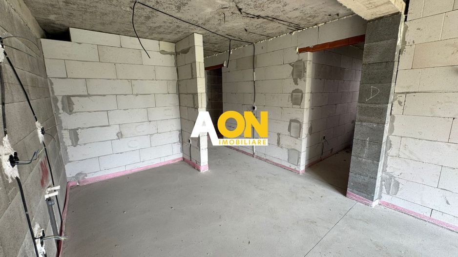 De vanzare apartament 3 camere, la vila, 130mp teren, Lac Chereteu - Poză 2