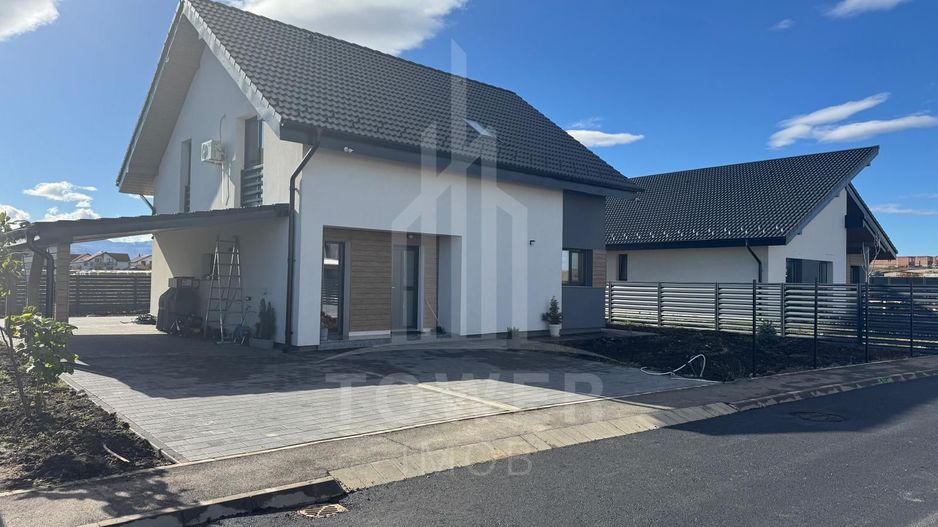 Casă pe un singur nivel INDEPENDENTĂ ENERGETIC - Cartier NOU - Poză 1