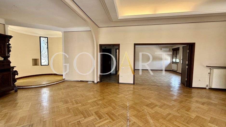 Apartament 5 camere | Central | 215.5 mp - Poză 3