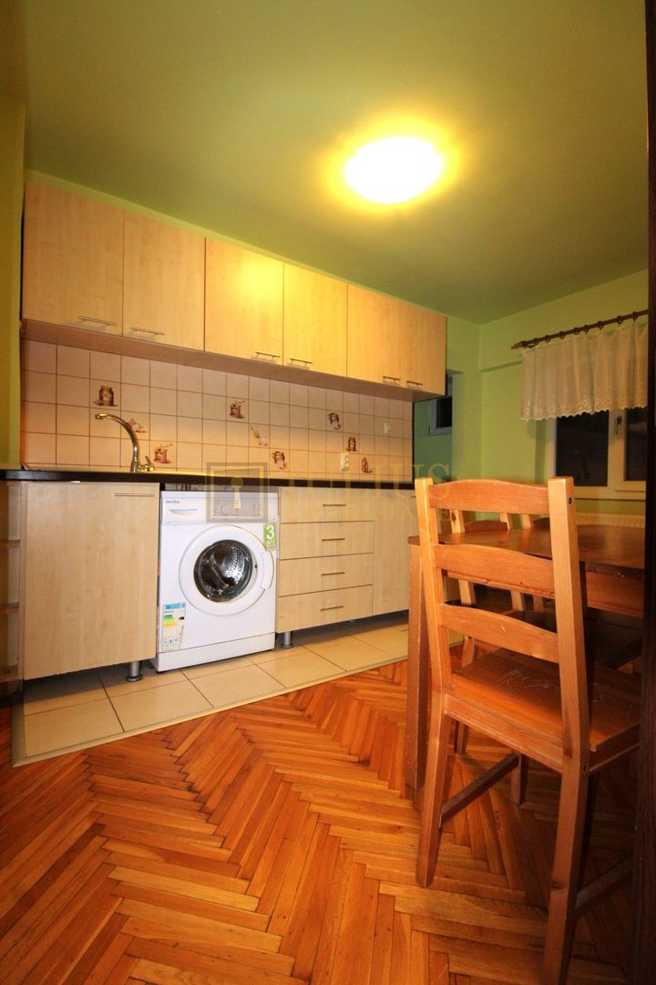 Complex, 4 camere, centrală proprie, aer condiționat - Poză 14