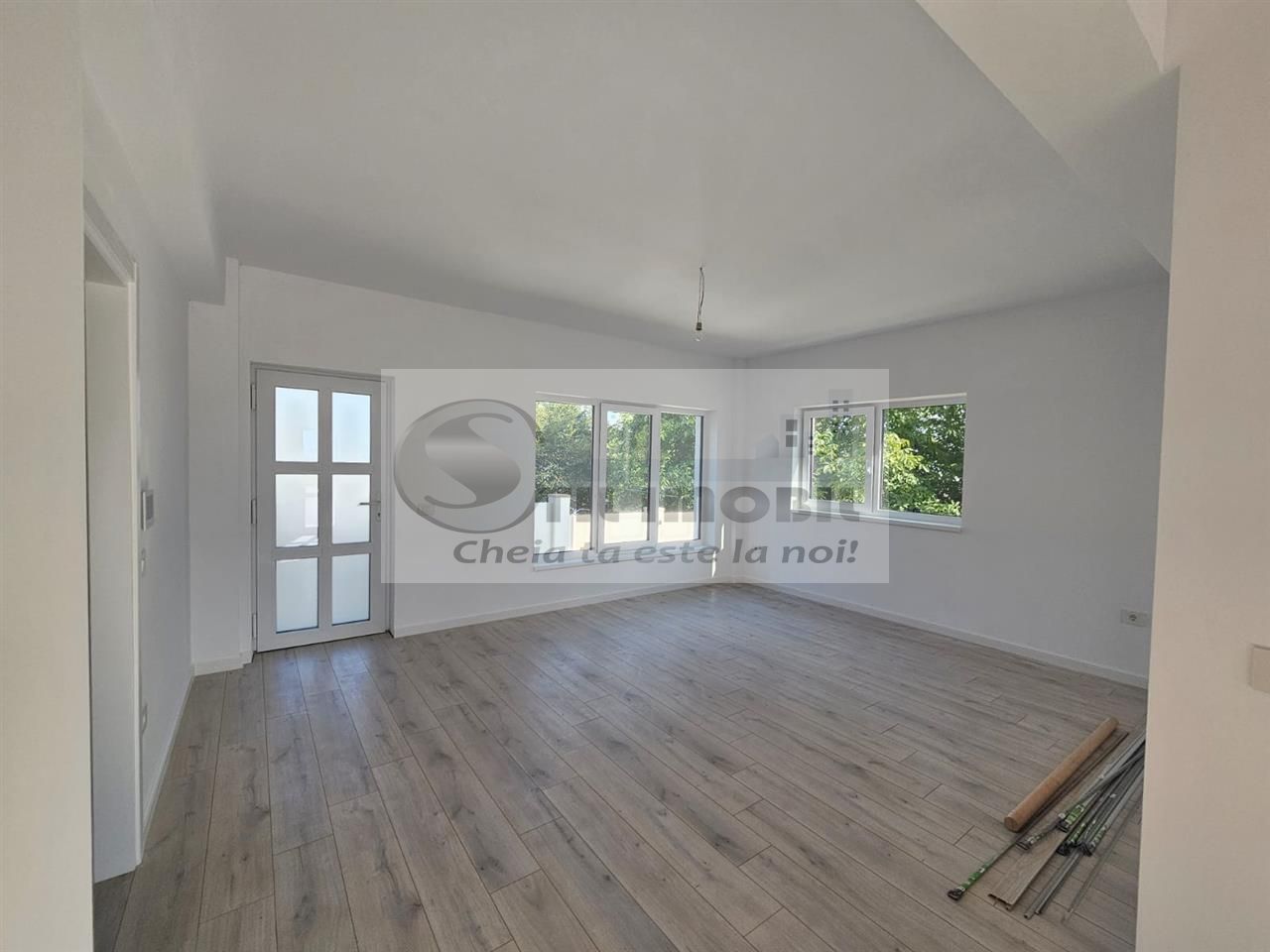 Duplex Exclusivist - P+2 - 100metri strada principala - Poză 1