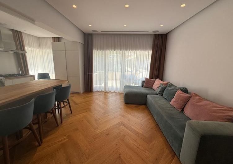 Apartament exclusivist 3 camere , zona Andrei Mureșanu - Poză 1