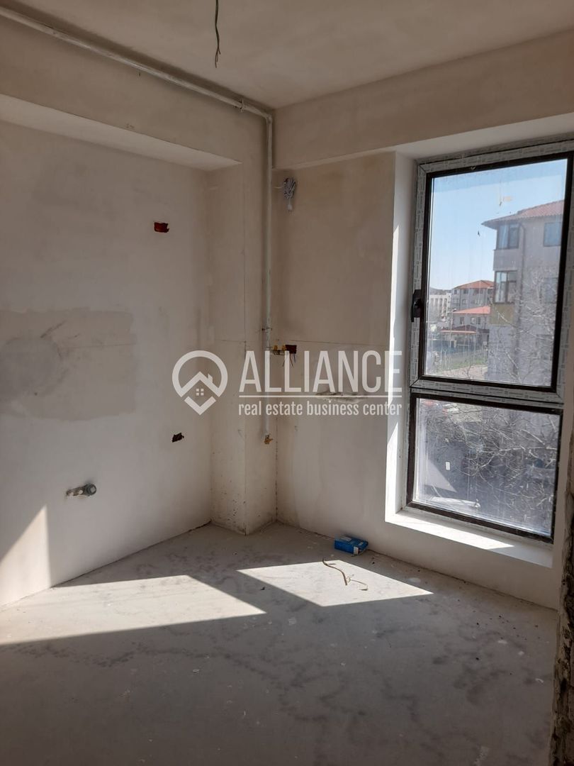 COMPOZITORI (COD 01) Garsoniera la „alb„ cu loc de parcare! - Poză 4