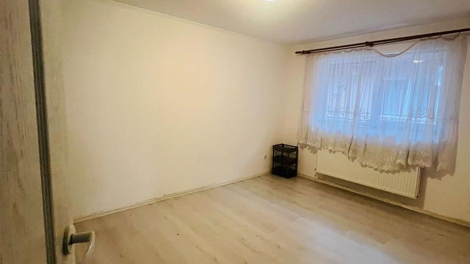 Apartament cu 3 camere de vanzare  bloc nou - Poză 3