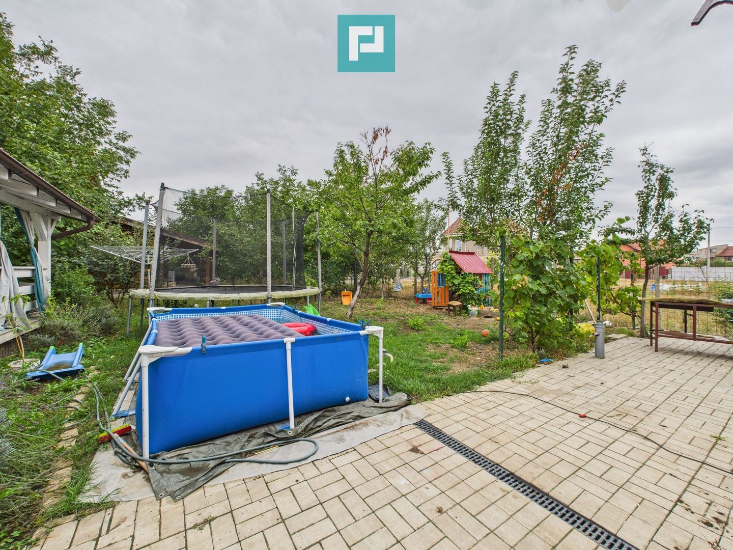 Vilă cu 3 camere în Vladimirescu - Poză 24