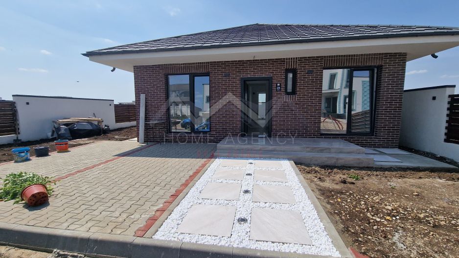 Case parter 300 mp curte Comision 0 - Poză 1