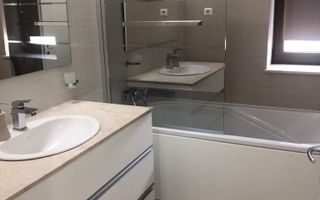 Un penthouse luminos și elegant cu priveliști de vis pe Iancu Nicolae - Poză 17