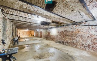 Spațiu ultracentral la demisol - Poză 1