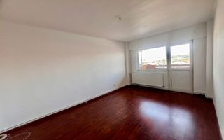 Apartament cu 3 camere  de vânzare – Calea lui Traian - Zona Nord - Poză 1