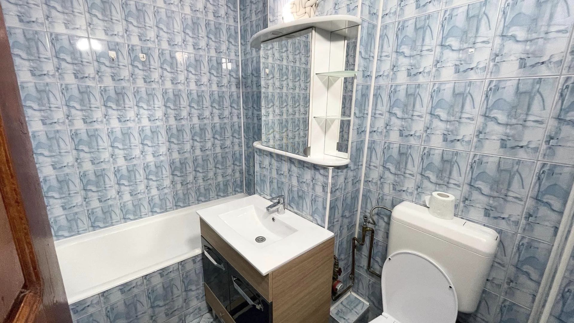 Apartament 2 Camere de vanzare - Zona de sus - Poză 6