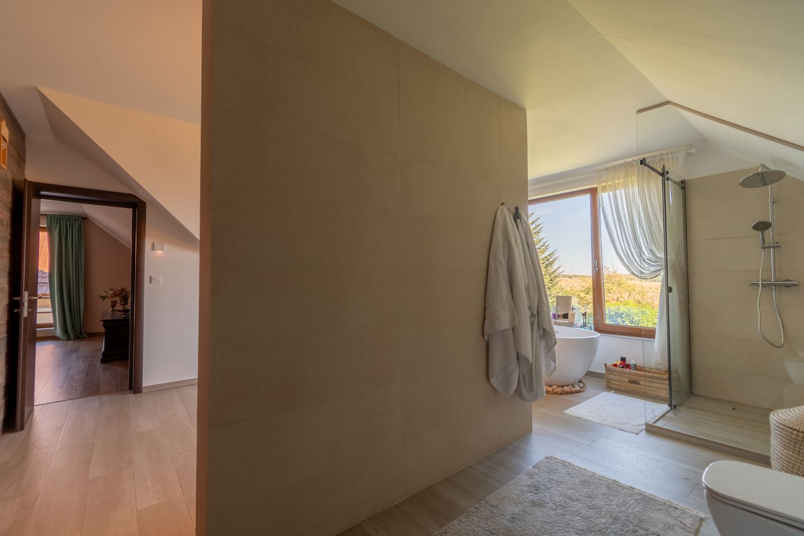 Proprietate exclusivista de vanzare: 2 case | 9 camere | 2000 mp teren - Poză 46