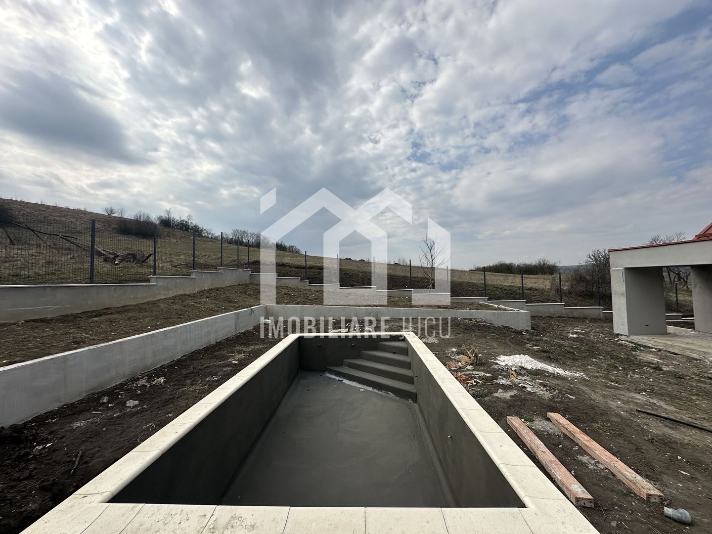Case premium cu piscină | finisate complet | Ansamblu privat | 349.000 - Schiță 5