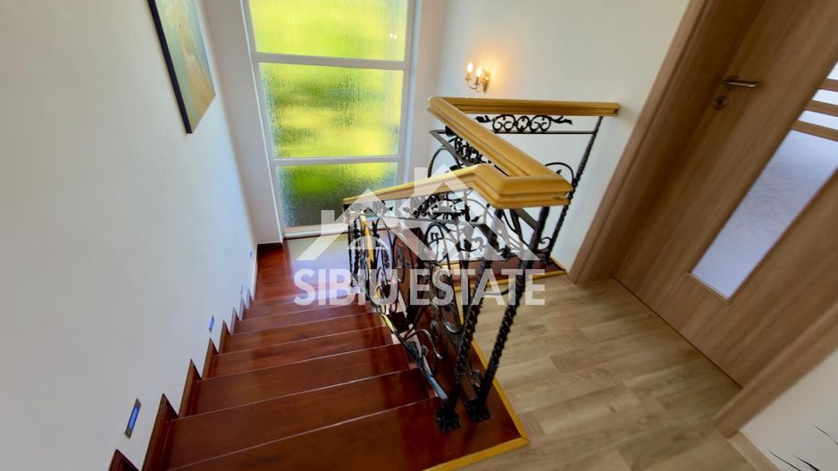 Casa Spectaculoasa Semipasiva cu teren de 1.000 mp.de vanzare in Orlat - Poză 14
