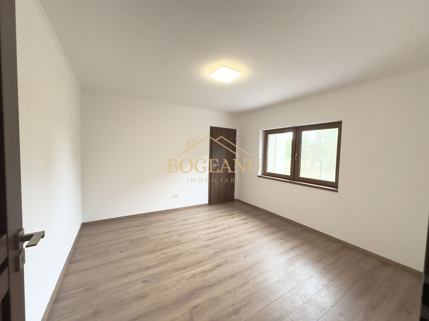 BG62-Vila Individuala 6 camere-Chisoda - Poză 12