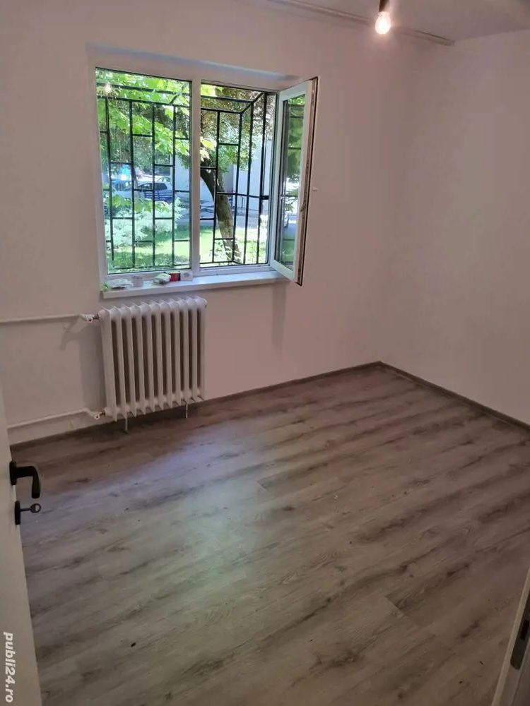 2 camere complet renovate Piata Resita – etaj 2 centrala  40 mp - Poză 1