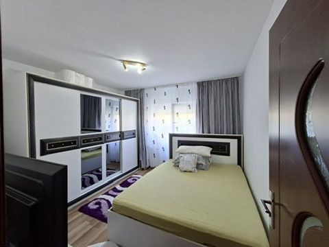 Apartament cu 2 camere - 53mp - Zona Lipovei - Poză 1