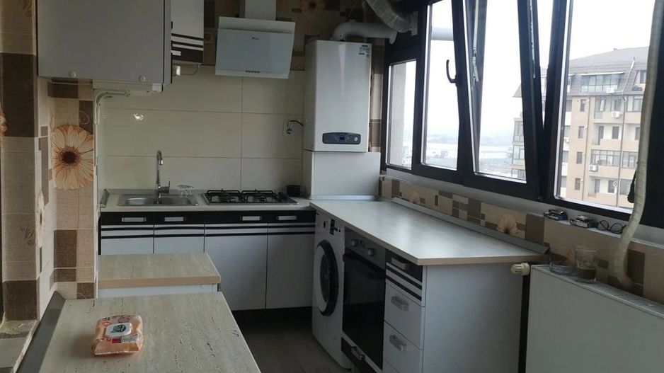De vanzare apartament 2 camere renovat, zona Salaj - Poză 1