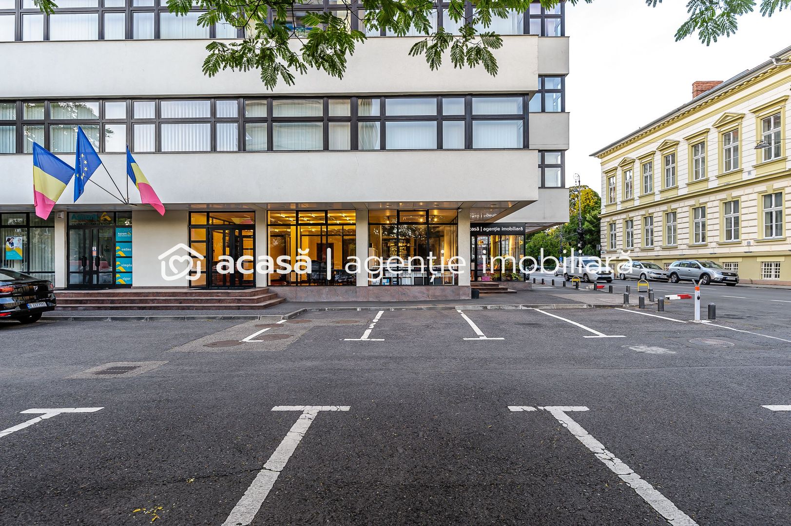 Birouri ultracentrale cu pază permanentă - Poză 5