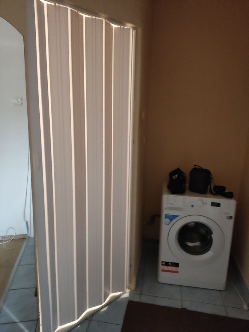 BRASADAS vinde garsoniera 24m la etajul 4/4 B-dul Closca. - Poză 4