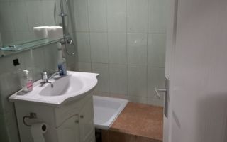Închiriez apartament cu 2 camere - Poză 2