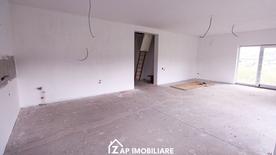 Corunca - 4 Camere 4 băi - 120 mp - 540 mp teren - Poză 4