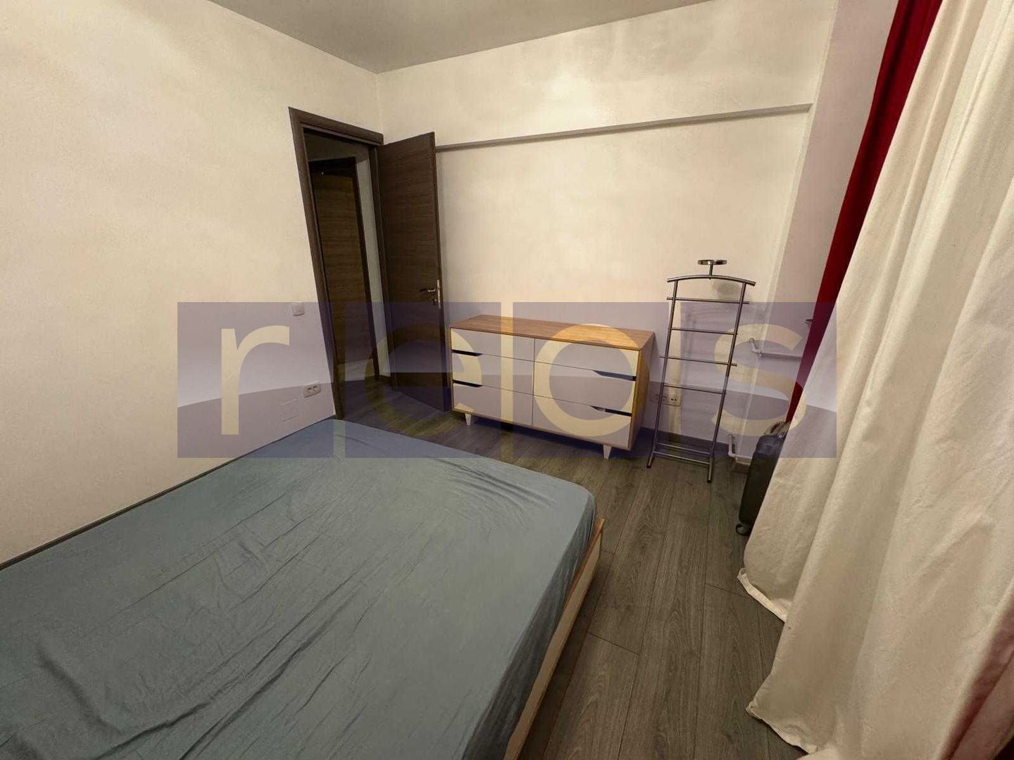 VANZARE- 2 CAMERE- TIMPURI NOI-METROU - Poză 5