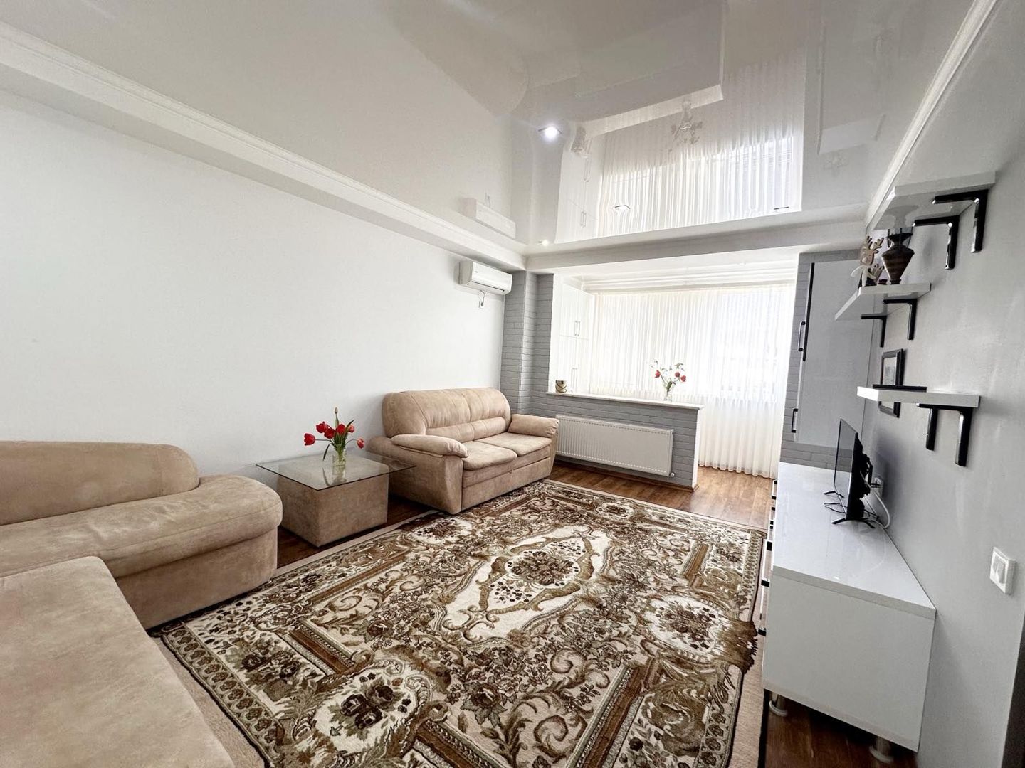 Se vinde apartament Codru - Poză 1