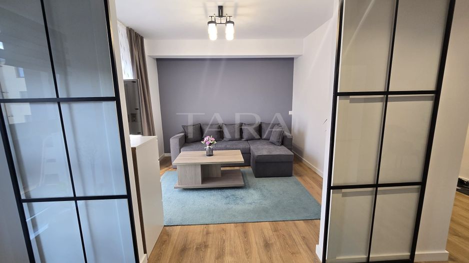 Apartament ultrafinisat cu 2 camere, zona centrala in Floresti. - Poză 2