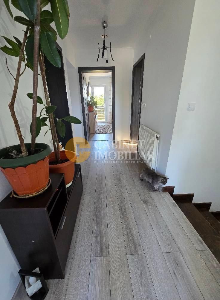 Casa tip duplex - constructie proprie - la asfalt - Poză 13