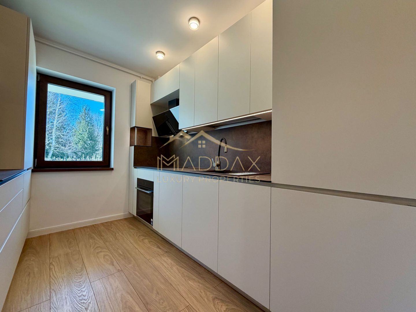 Apartament cu 2 camere *72mpu* + Terasa / *Prima Inchiriere* / Baneasa - Metrou - Poză 29