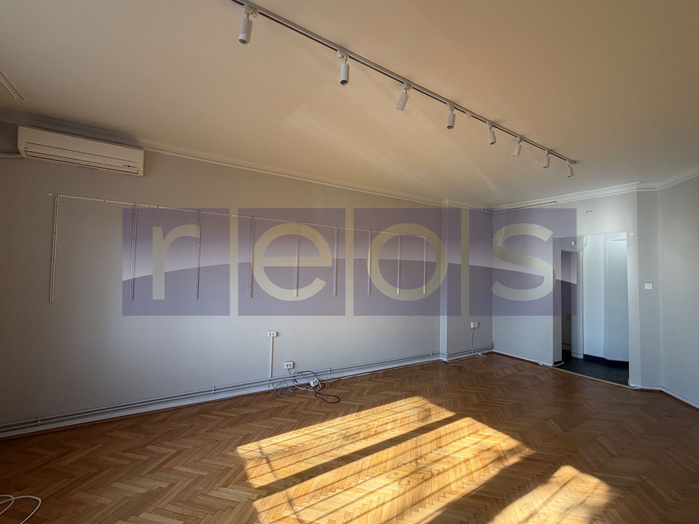 INCHIRIERE PARTER VILA DEOSEBITA 75MP | FLOREASCA | IDEAL BIROU-SALON - Poză 9
