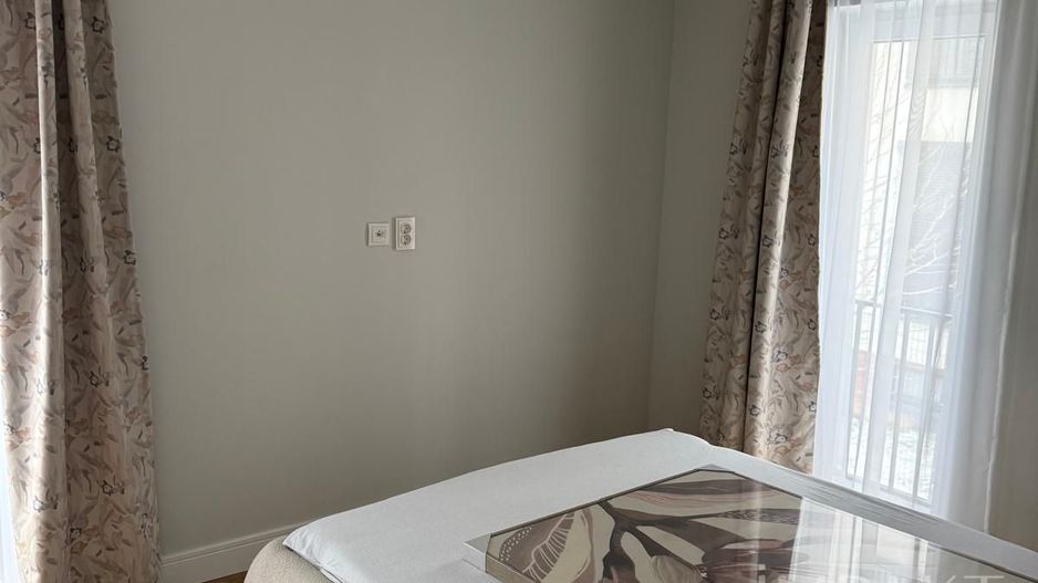 Apartament ultramodern cu 2 camere, parcare si terasa in Europa - Poză 4